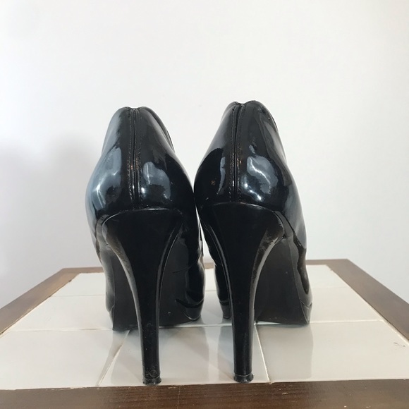 Nine West Size 6.5 Black Heels - Picture 3 of 8